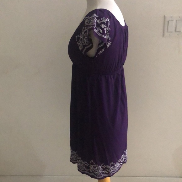 One Clothing - Off the Shoulder Embroidered Mini Dress - Size Medium - Picture 4 of 5